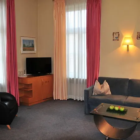 Kaiserhof Otel 4*