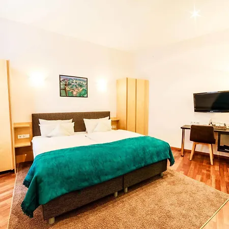 Kaiserhof 4*